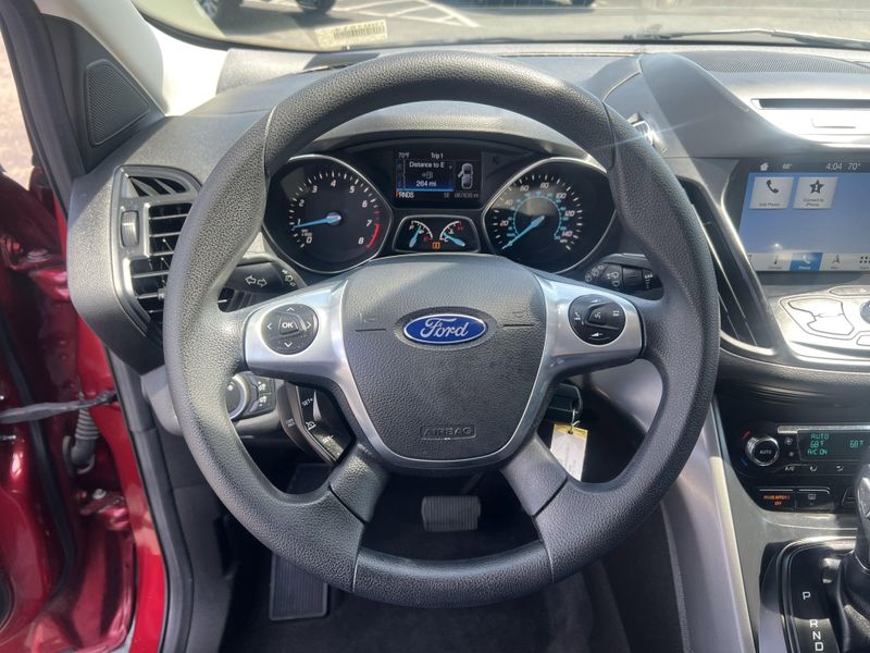 2016 Ford Escape SEImage 10