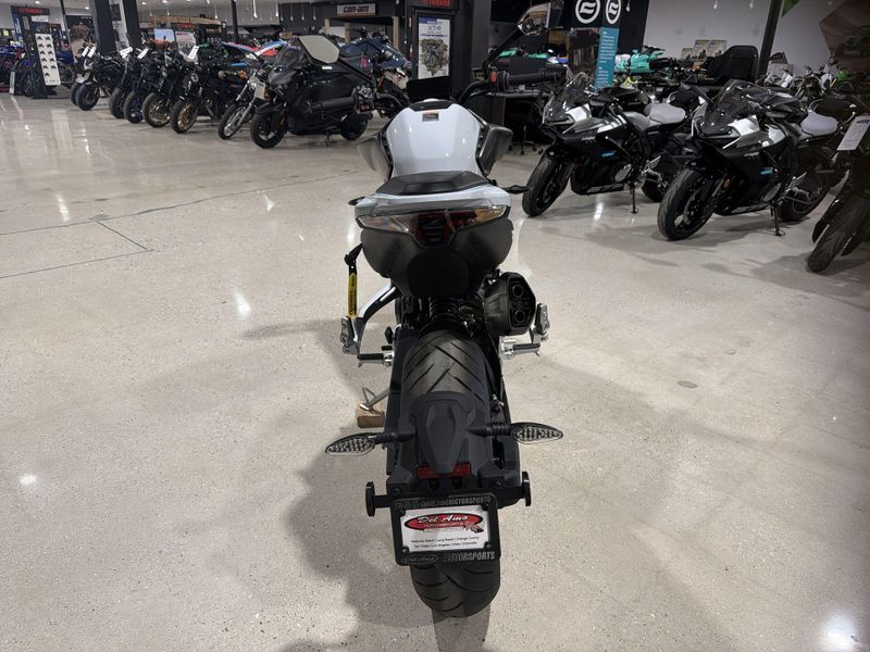 New 2026 CFMOTO 800NK Image 17