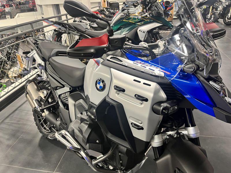 2025 BMW R 1300 GS ADVENTURE Image 2