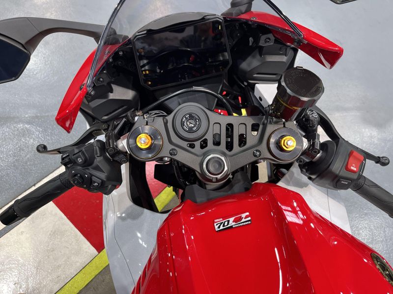 New 2026 Yamaha YZF-R7 70TH ANNIVERSARY EDITION Image 11