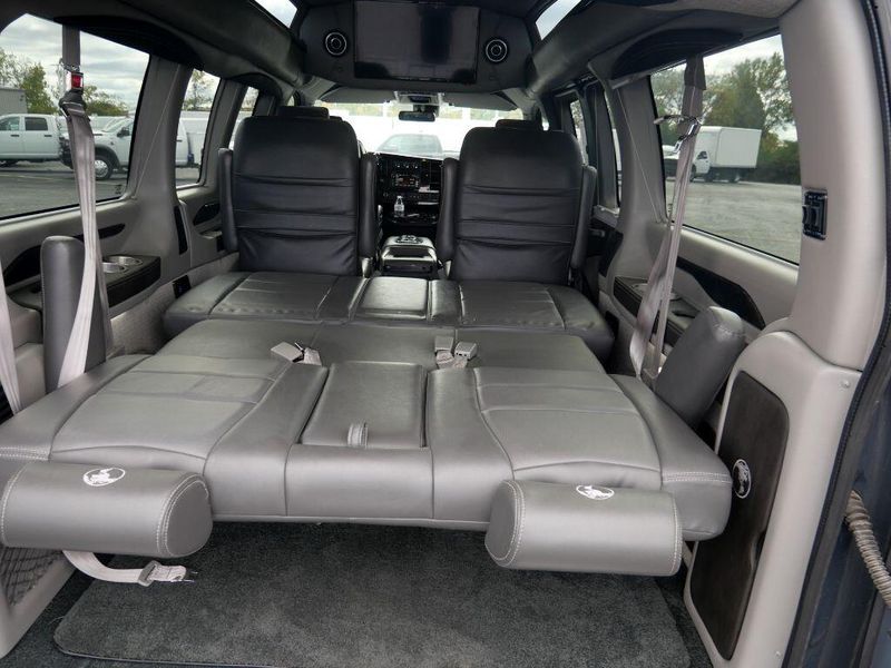 2020 GMC Savana Cargo Image 21