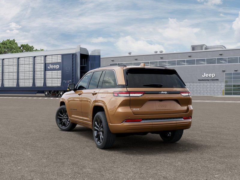 New 2026 Jeep Grand Cherokee Limited Reserve 4x4Image 3