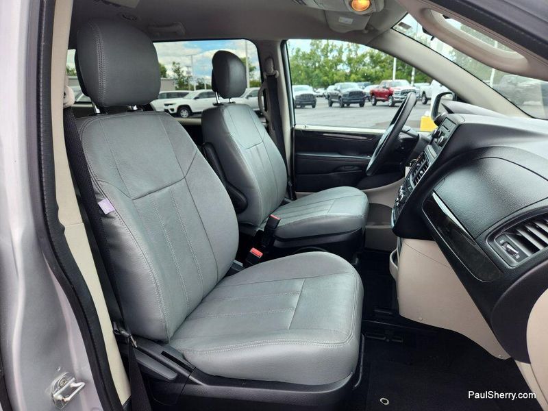 Used 2012 Dodge Grand Caravan SXT