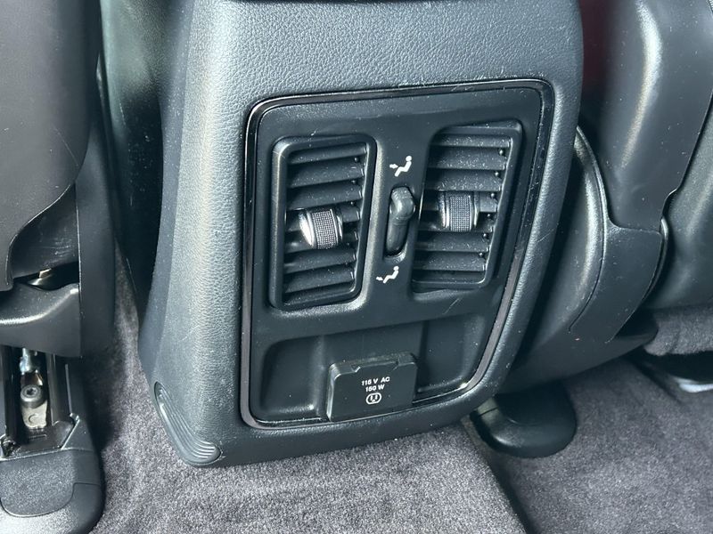 Used 2018 Jeep Grand Cherokee AltitudeImage 15