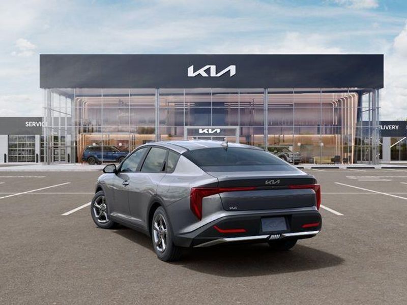 New 2026 Kia K4 LXSImage 5