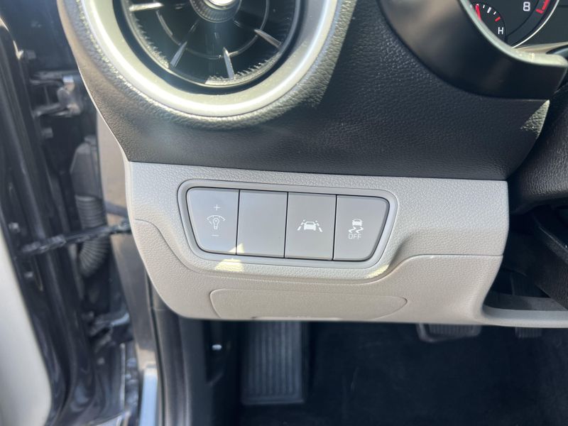 Used 2019 Kia Forte LXSImage 12