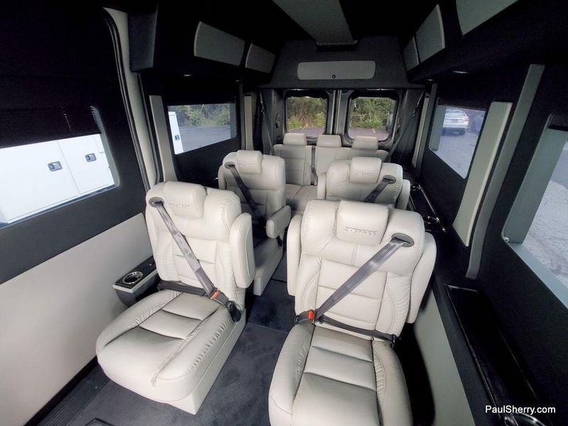 2024 RAM ProMaster 2500 Window Van High Roof 159WBImage 9