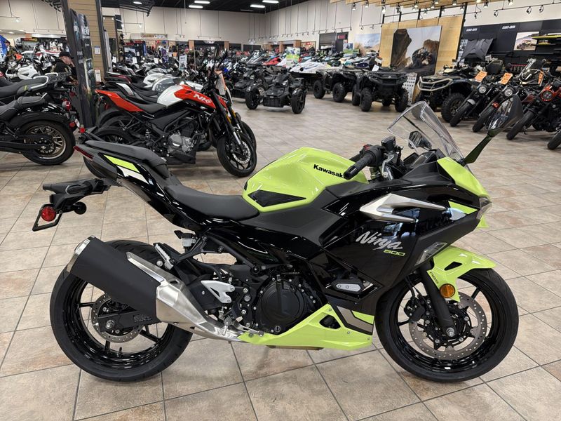 New 2026 Kawasaki NINJA 500 SE ABS Image 10