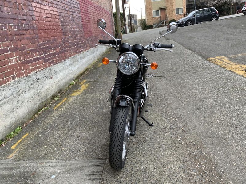 2024 Triumph Bonneville T120