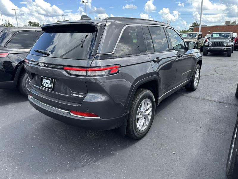 New 2025 Jeep Grand Cherokee Laredo X 4x4Image 7