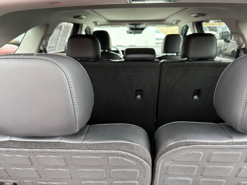 Used 2024 Kia Sorento SImage 16