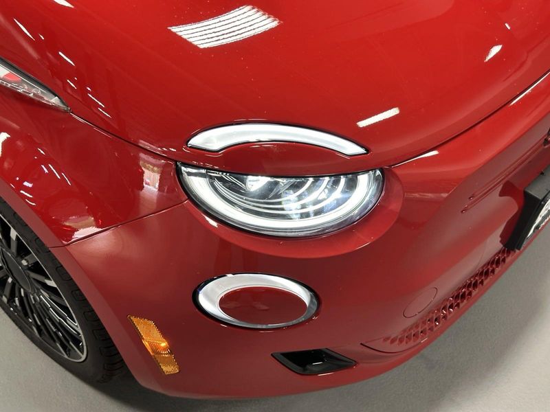 New 2024 Fiat 500e Inspi(red)Image 25