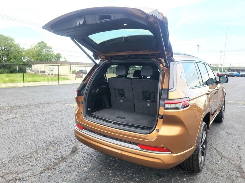 New 2027 Jeep Grand Cherokee Limited Reserve