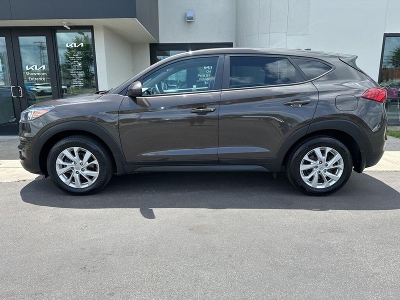 2020 Hyundai Tucson SEImage 8