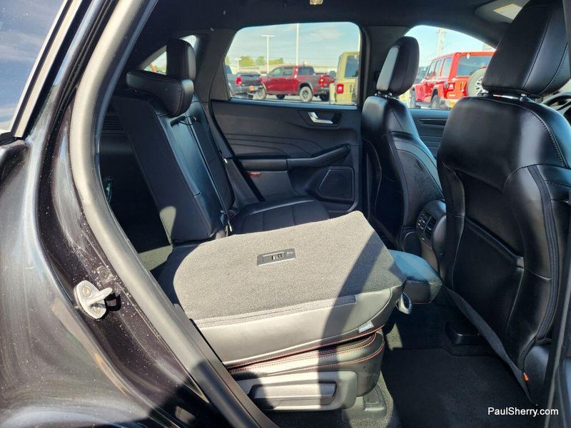 2024 Ford Escape ST-Line photo 39