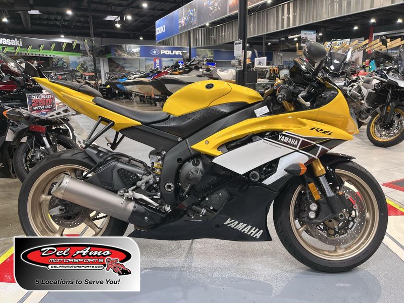Used 2016 Yamaha YZF-R6 CA Image 1