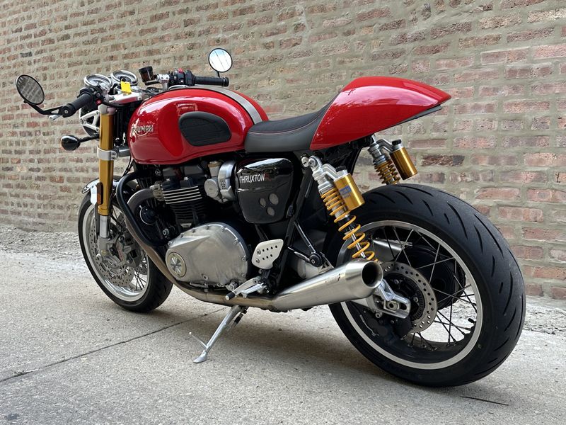 2016 Triumph Thruxton 1200 R  Image 6