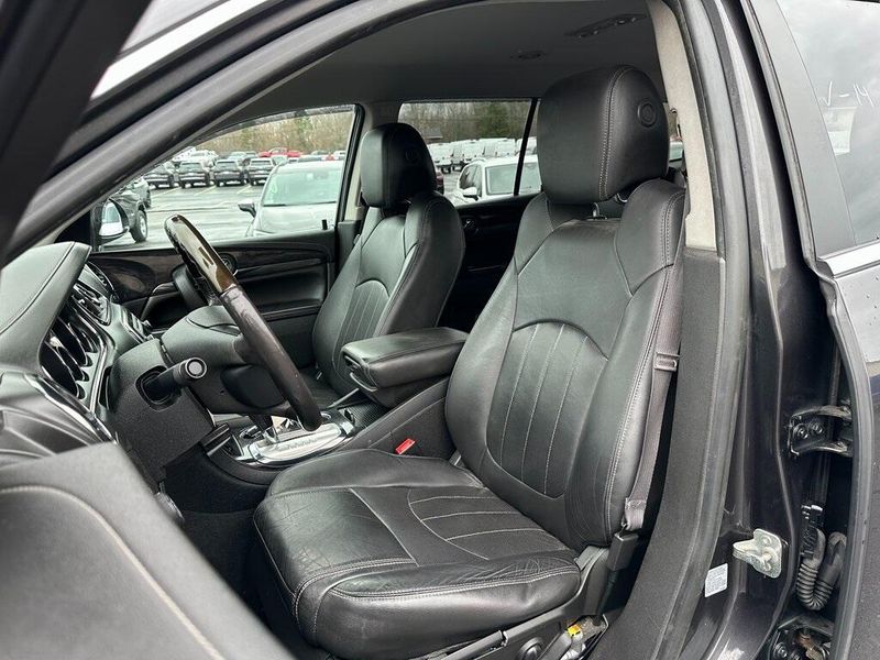 2015 Buick Enclave Leather GroupImage 17