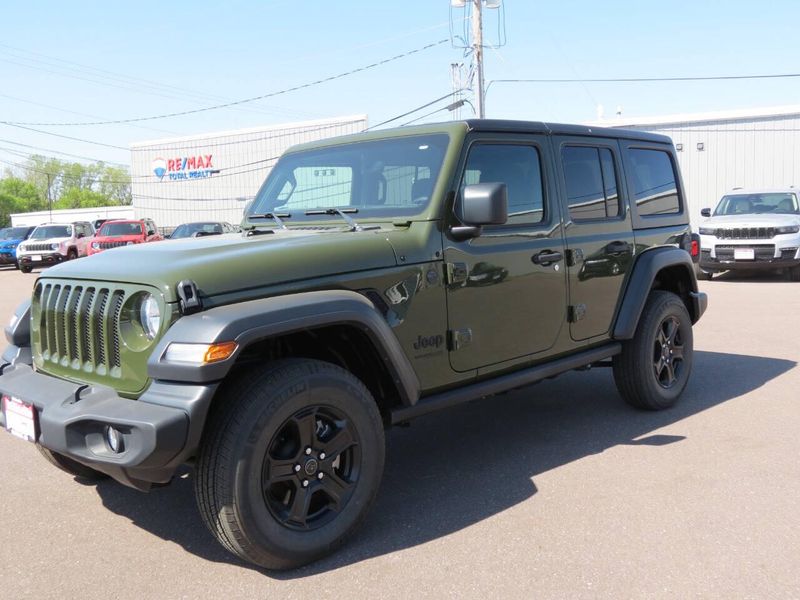 2022 Jeep Wrangler Unlimited Sport 4x4 4dr SUVImage 6