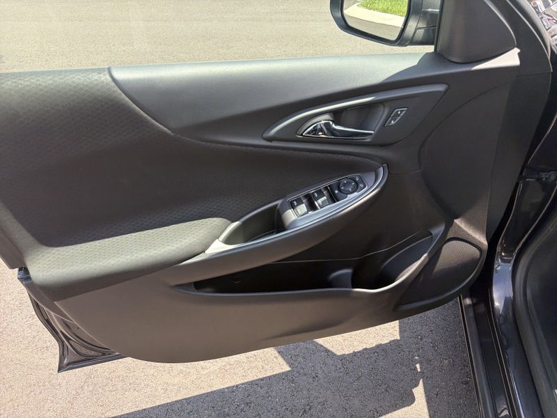 Used 2023 Chevrolet Malibu LSImage 31