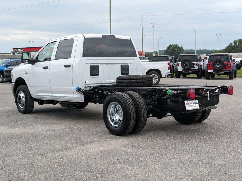 2024 RAM 3500 Tradesman Crew Cab Chassis 4x4 60