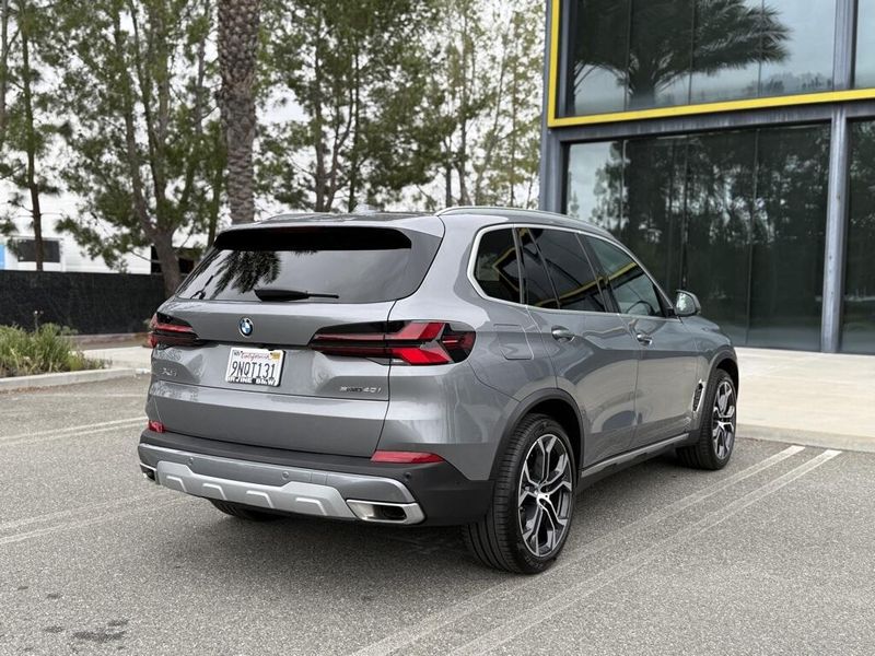 2025 BMW X5 sDrive40iImage 6
