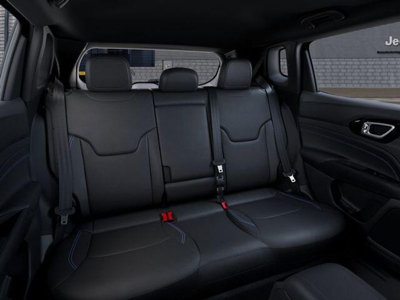New 2026 Jeep Compass Limited Altitude 4x4Image 15