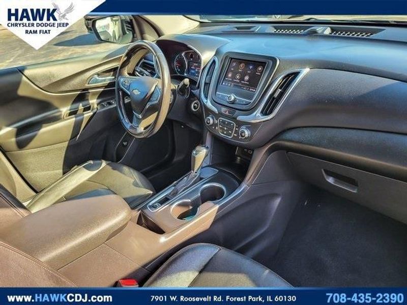 2020 Chevrolet Equinox LT photo 21
