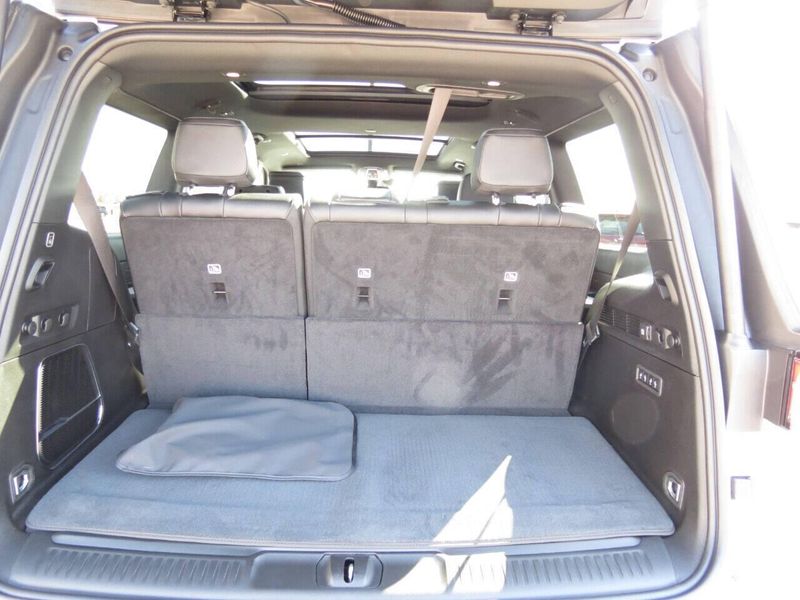 2024 Wagoneer Wagoneer Carbide 4x4Image 18