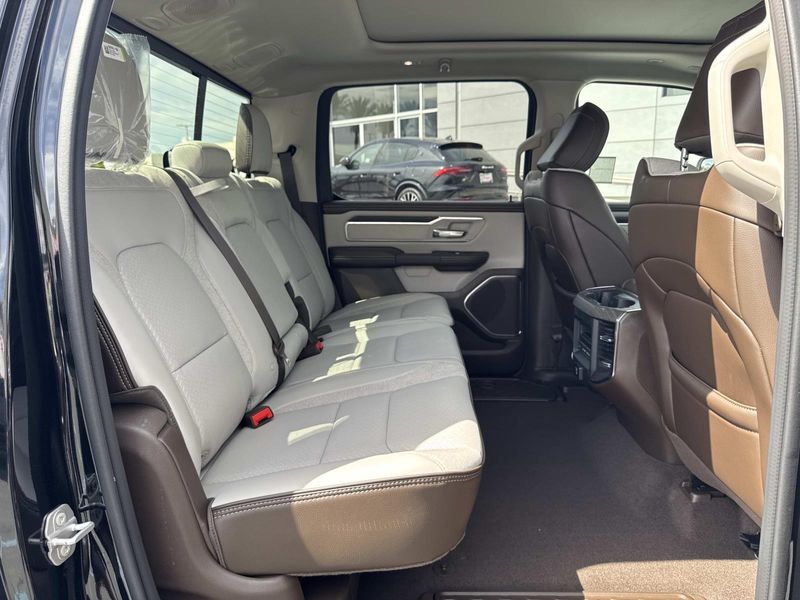 New 2026 RAM 1500 Laramie Crew Cab 4x4 5'7' Box