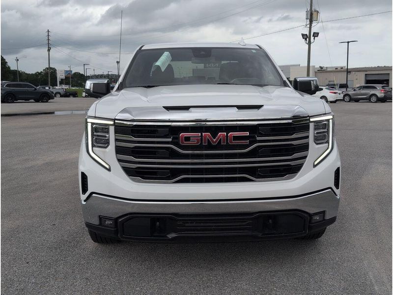 Used 2025 GMC Sierra 1500 SLTImage 8