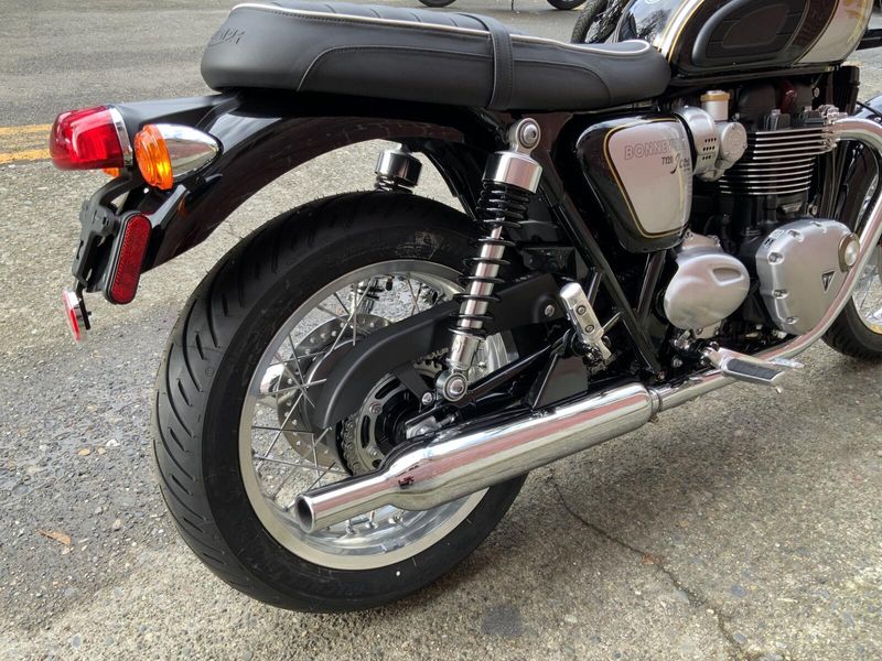 2025 Triumph Bonneville T120