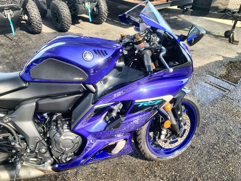 Used 2025 Yamaha YZF-R7 CA Image 20