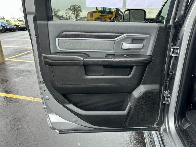 2022 RAM 2500 Big HornImage 18