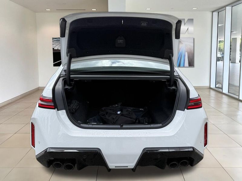 2025 BMW M5 BaseImage 14