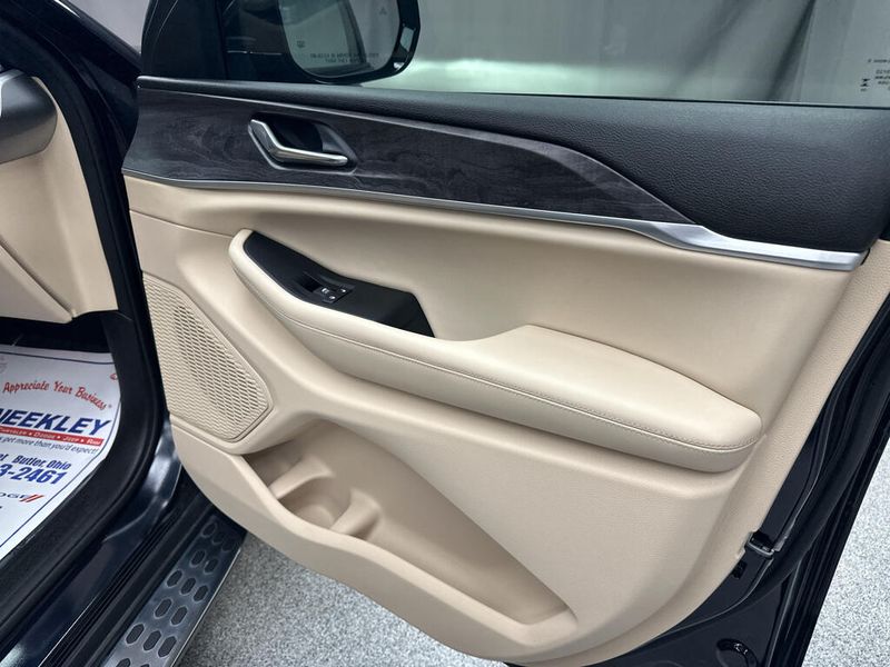 Used 2024 Jeep Grand Cherokee LimitedImage 25