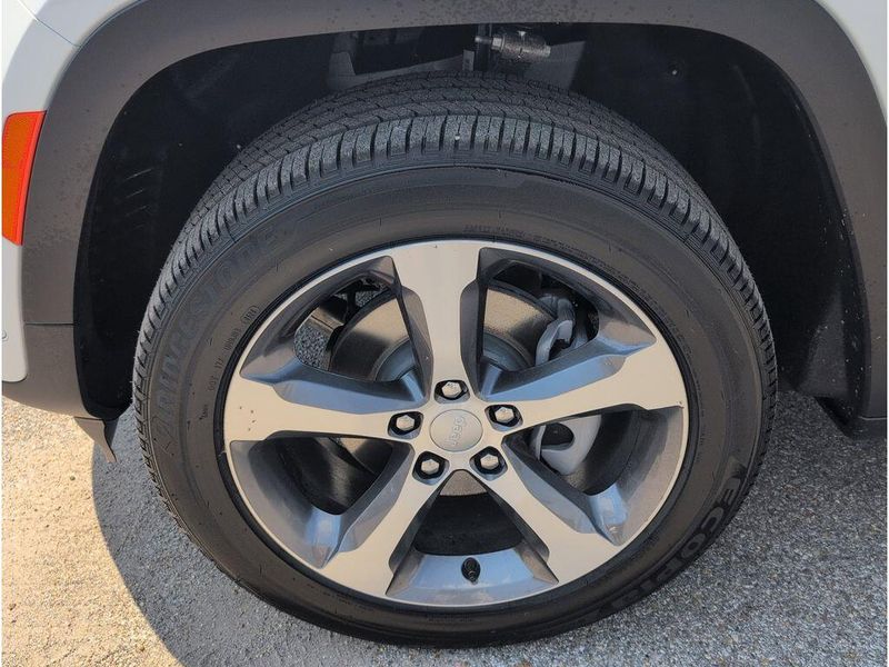 New 2026 Jeep Grand Cherokee Limited 4x4Image 9