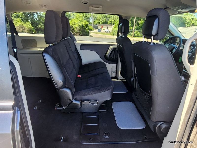 2018 Dodge Grand Caravan SEImage 34