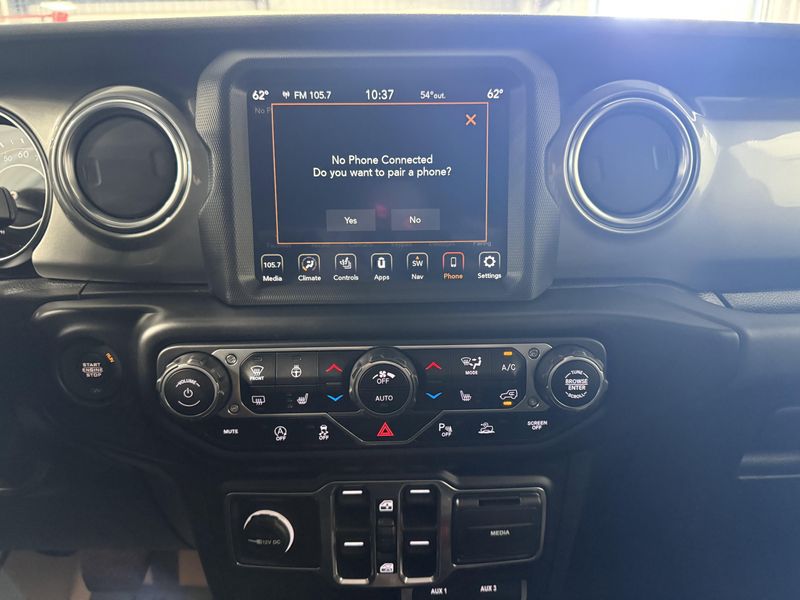 Used 2020 Jeep Gladiator OverlandImage 30