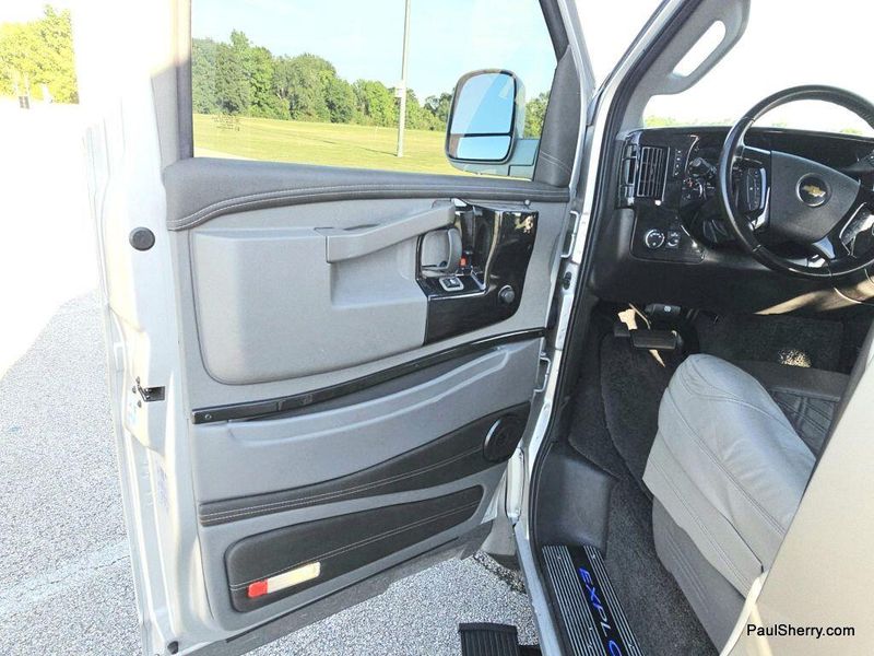 Used 2021 Chevrolet Express Passenger LSImage 26