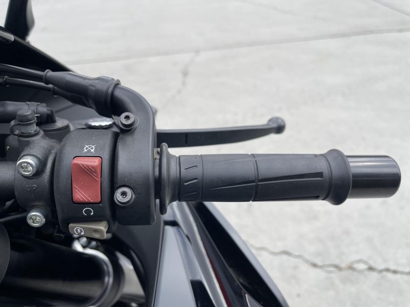 2025 Kawasaki NINJA ZX-6R ABS Image 7