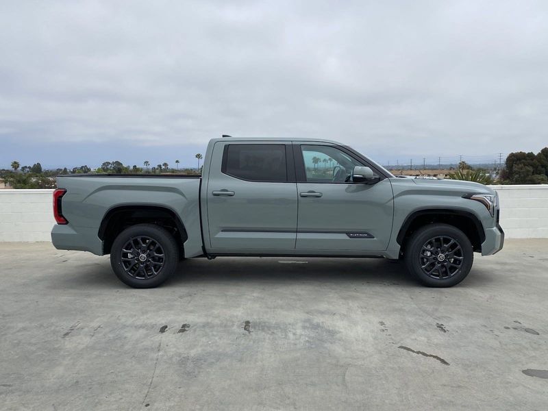 2024 Toyota Tundra Platinum HybridImage 3