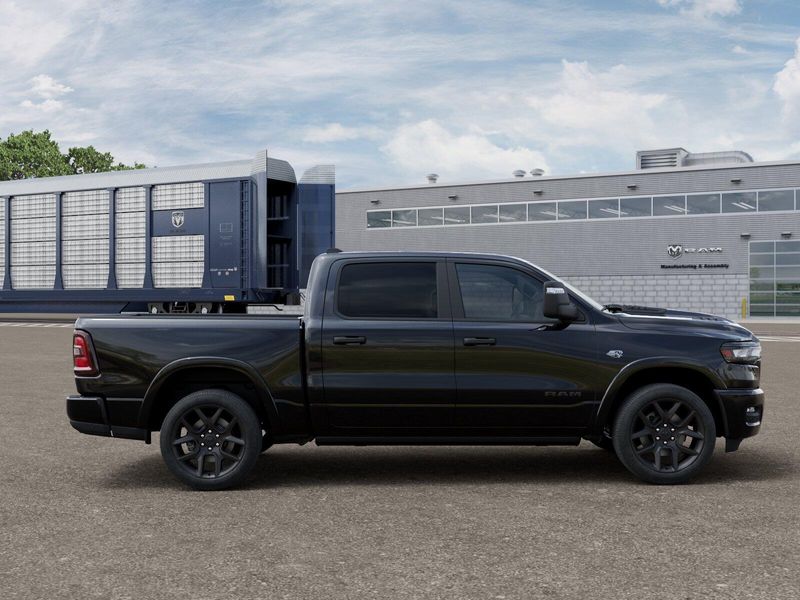 New 2026 RAM 1500 Laramie Crew Cab 4x4 5'7' Box