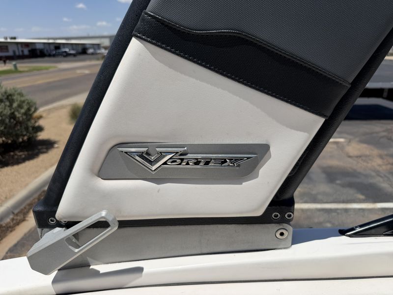 USED 2019 CHAPARRAL 203 VORTEX VRX Image 7
