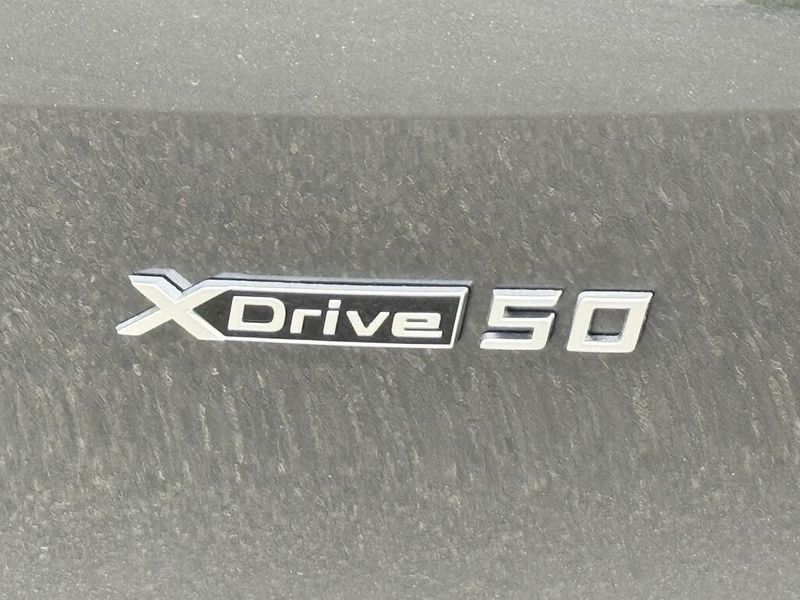 2025 BMW iX xDrive50Image 14