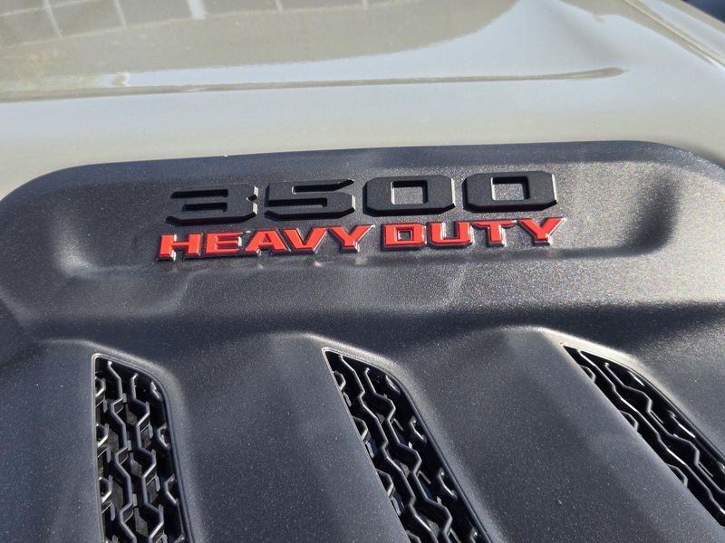 New 2026 RAM 3500 Laramie Crew Cab 4x4 6'4' Box