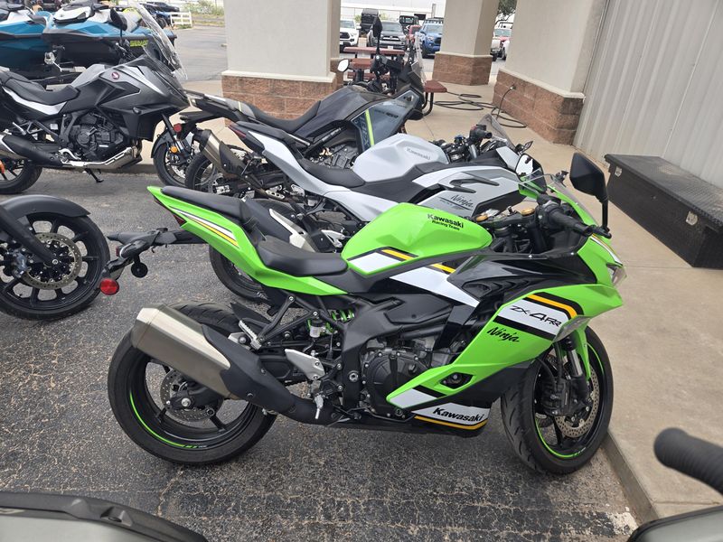 USED 2025 KAWASAKI NINJA ZX-4RR ABS Image 2