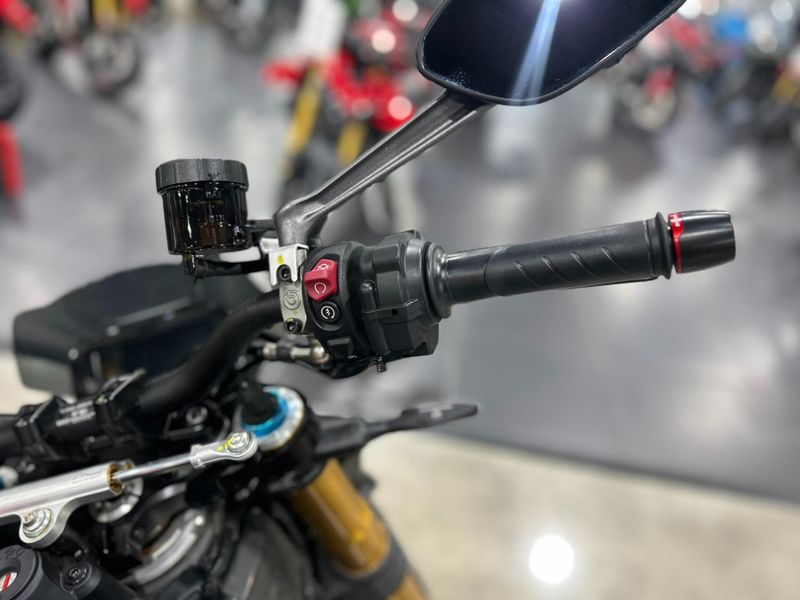 Used 2025 Ducati STREETFIGHTER V4 SP2 Image 21