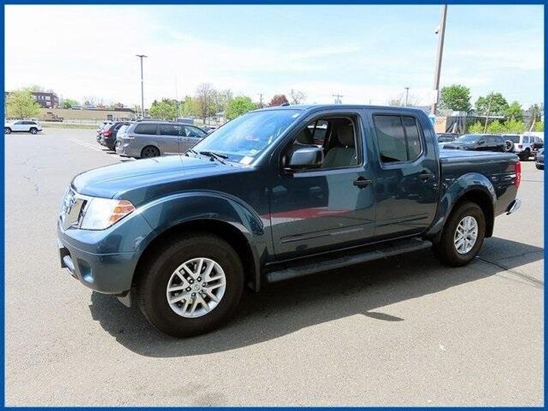 2014 Nissan Frontier SVImage 1