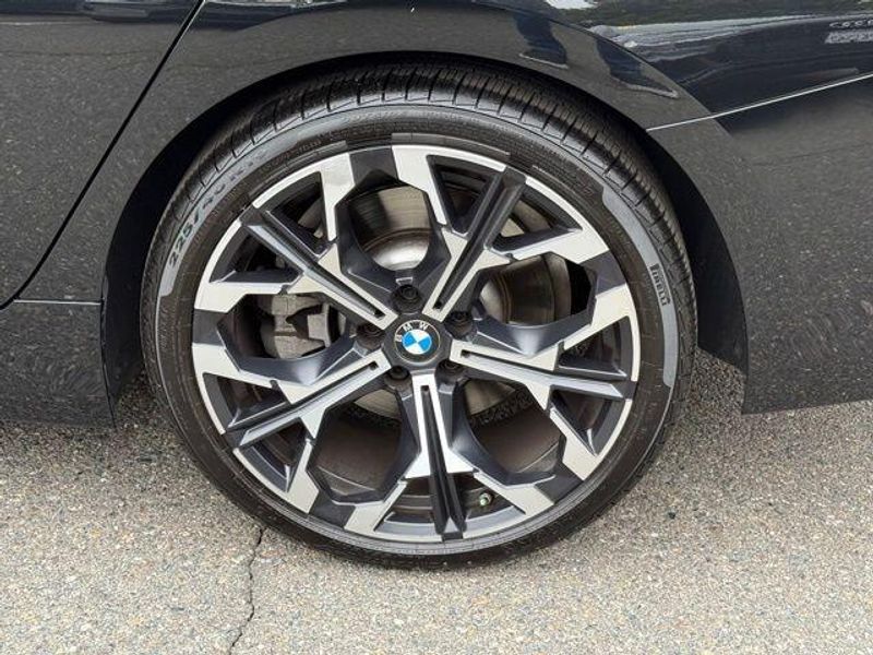 Used 2025 BMW 3 Series 330iImage 14